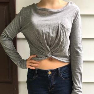 Twist long sleeved crop top